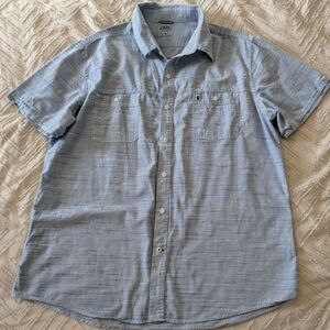 IZOD Saltwater Shirt Mens XL Blue White Striped Short Sleeve Button Up Pockets